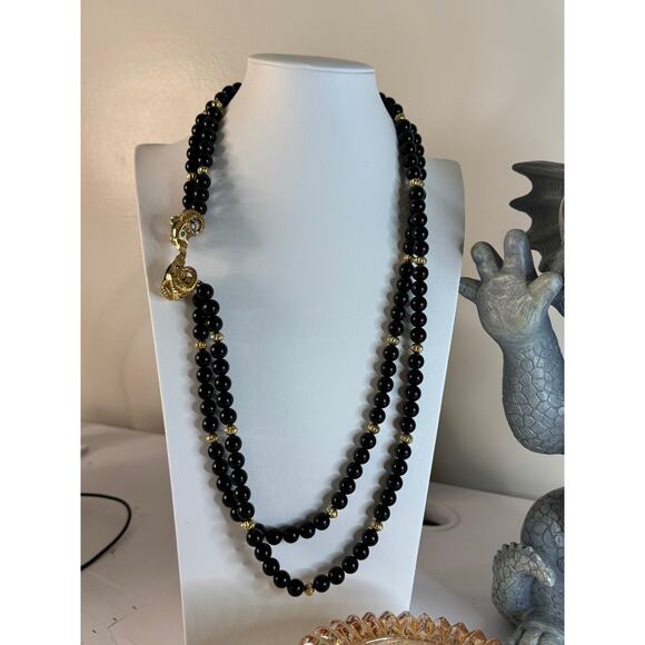 Vintage 1987 Avon Kenneth J Lane rams head necklace.  30” shortest strand. - Picture 12 of 16